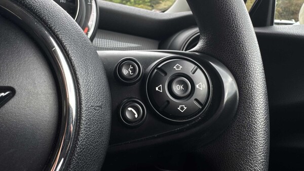 Used MINI Hatch 2019 for sale - 76156063: Photo 14