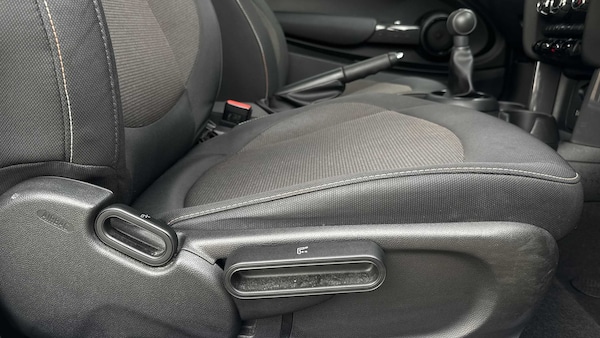 Used MINI Hatch 2019 for sale - 76156063: Photo 25