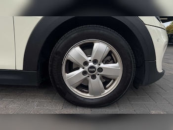 Used MINI Hatch 2019 for sale - 76156063: Photo 4