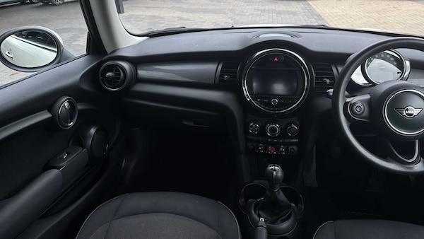Used MINI Hatch 2019 for sale - 76156063: Photo 7