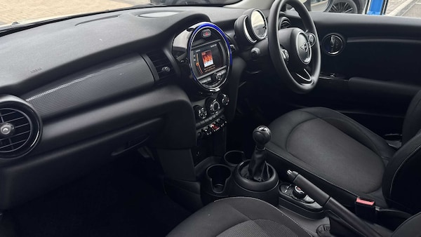 Used MINI Hatch 2019 for sale - 76156063: Photo 8