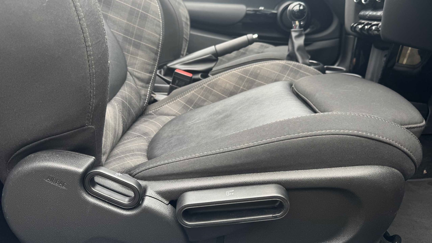 Used MINI Convertible 2018 for sale - 77756683: Photo 25