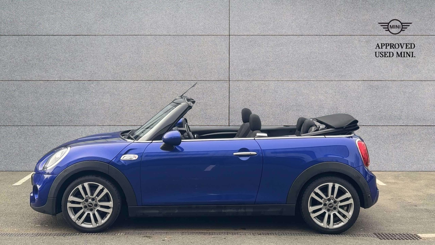 Used MINI Convertible 2018 for sale - 77756683: Photo 3
