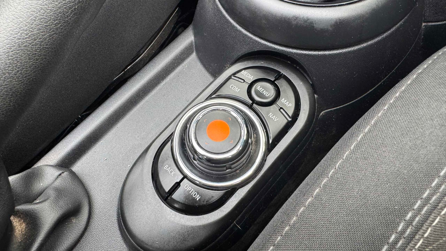 Used MINI Convertible 2018 for sale - 77756683: Photo 32