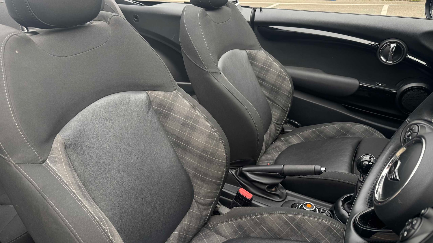 Used MINI Convertible 2018 for sale - 77756683: Photo 8