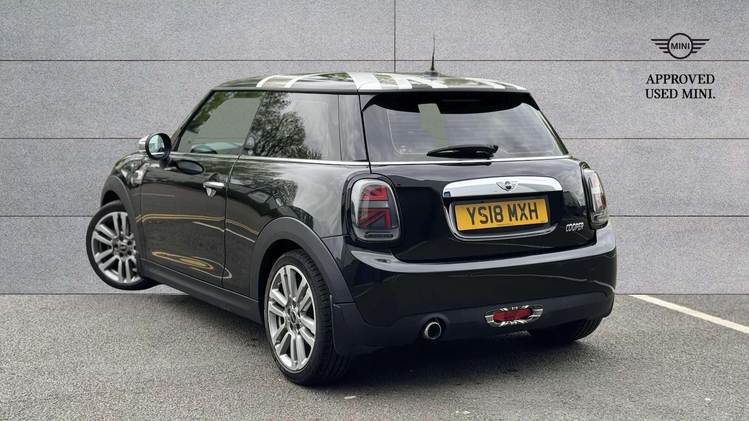 Used MINI Hatch 2018 for sale - 78187726: Photo 2