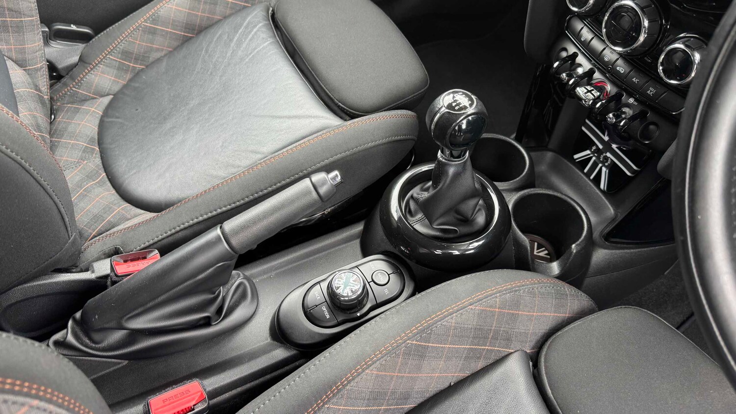 Used MINI Hatch 2018 for sale - 78187726: Photo 22