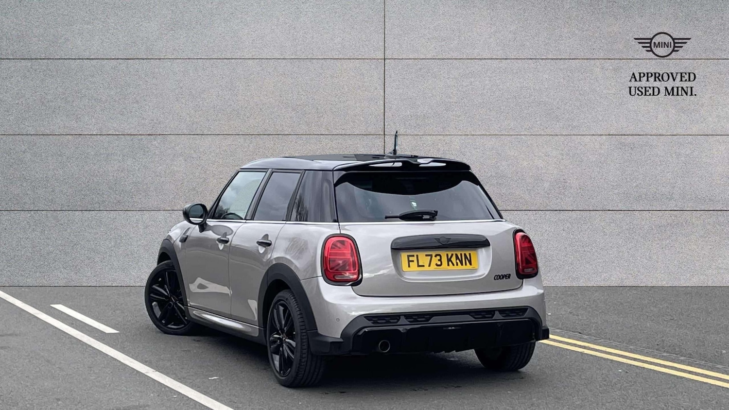 Used MINI Hatch 2023 for sale - 77827464: Photo 2