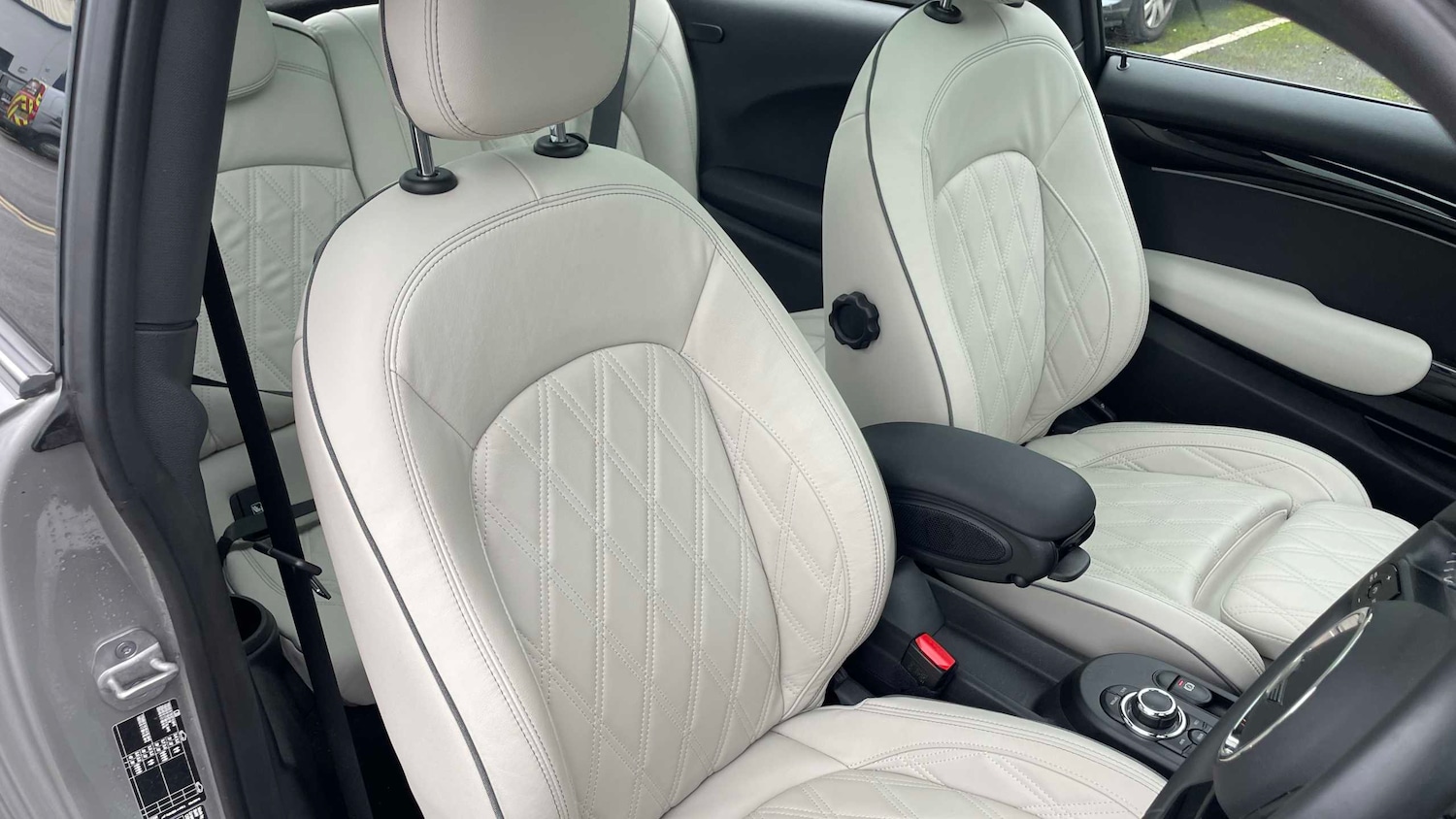 Used MINI Hatch 2022 for sale - 76553109: Photo 12