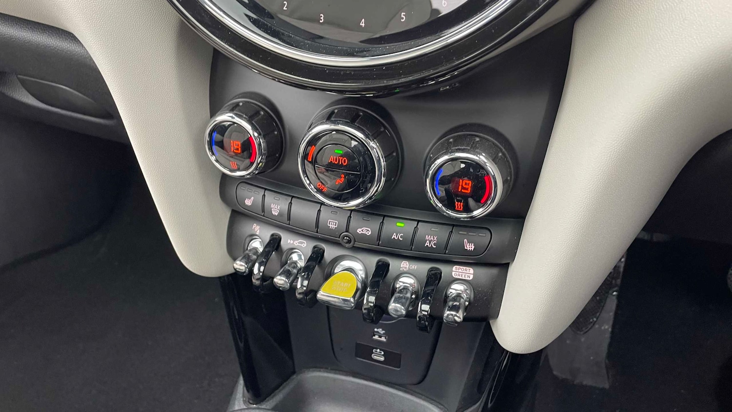 Used MINI Hatch 2022 for sale - 76553109: Photo 14