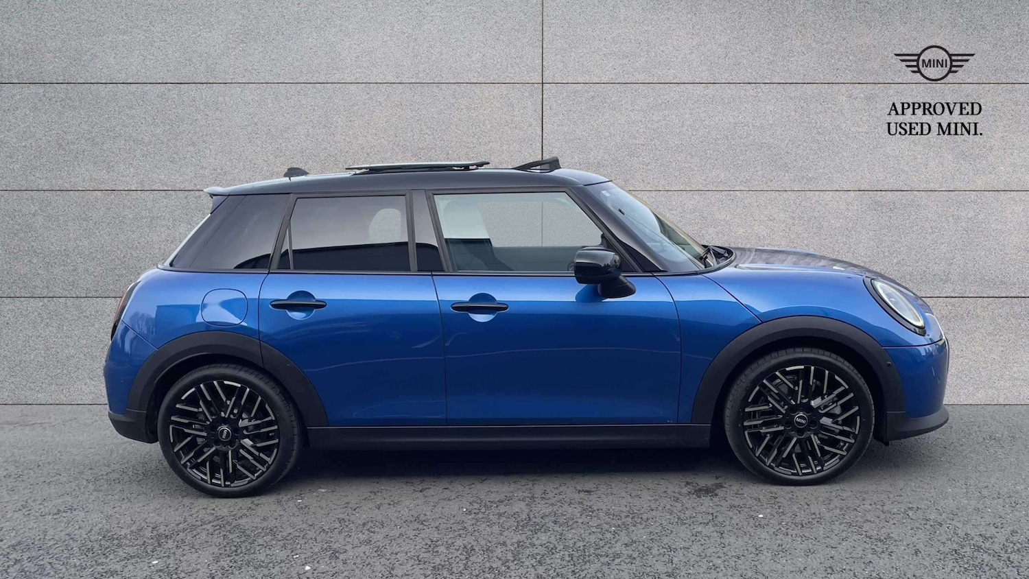 Used MINI Cooper 2025 for sale - 77589196: Photo 3