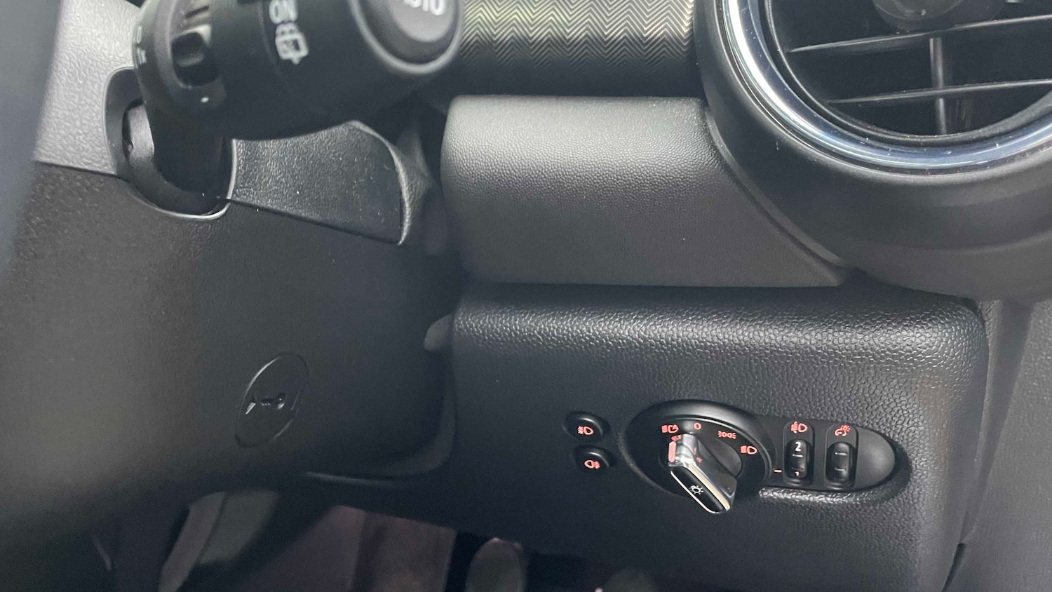 Used MINI Hatch 2019 for sale - 76955191: Photo 32