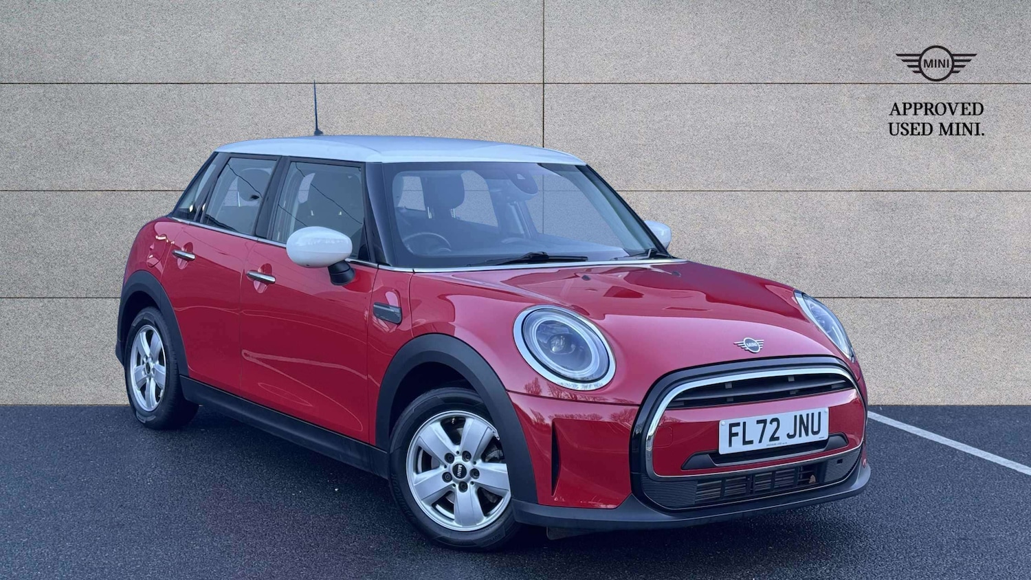 Used MINI Hatch 2022 for sale - 76902378: Photo 1