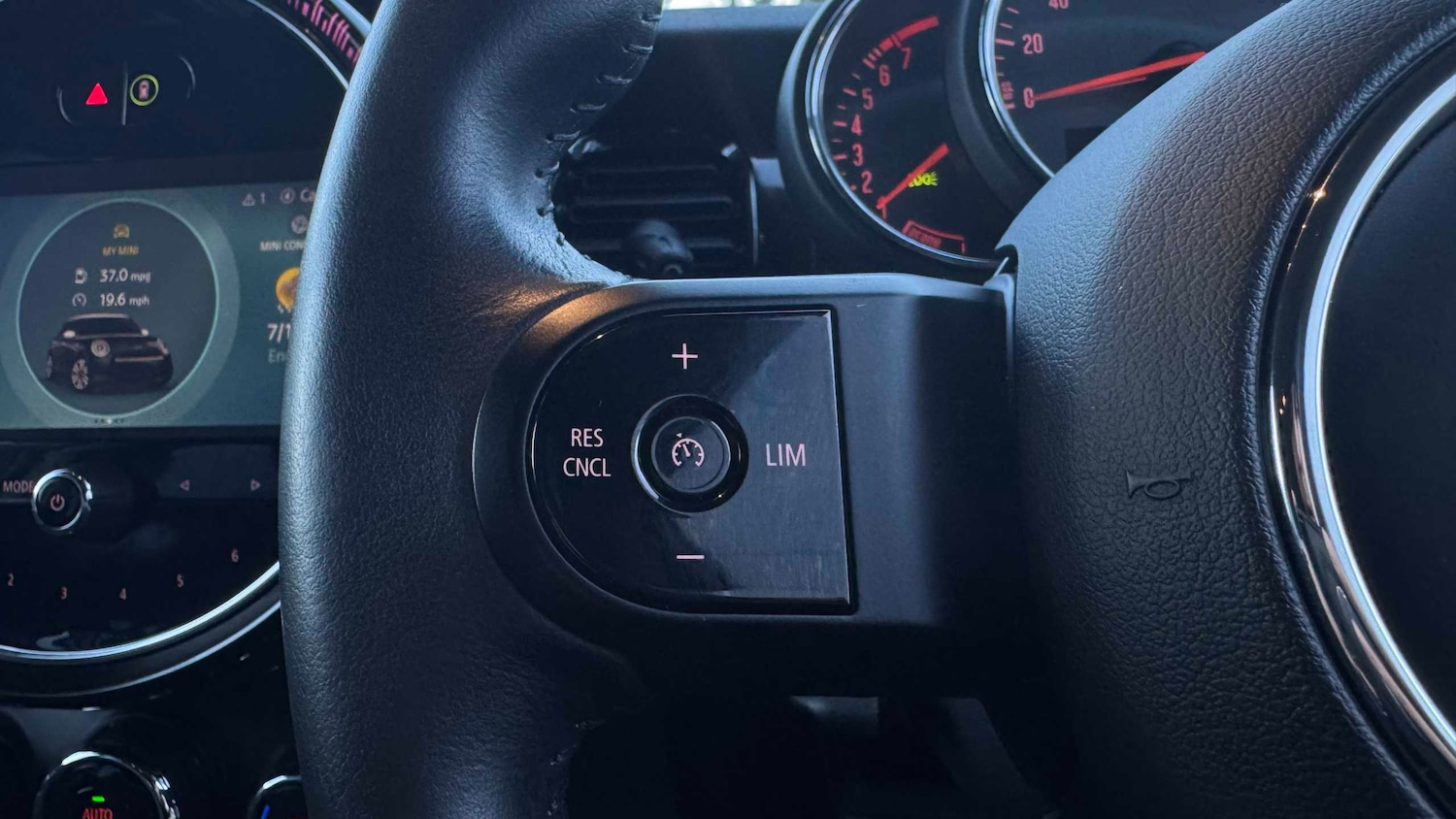 Used MINI Hatch 2022 for sale - 76902378: Photo 14