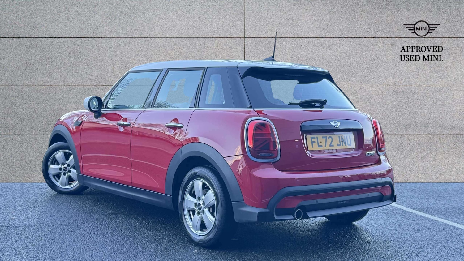 Used MINI Hatch 2022 for sale - 76902378: Photo 2