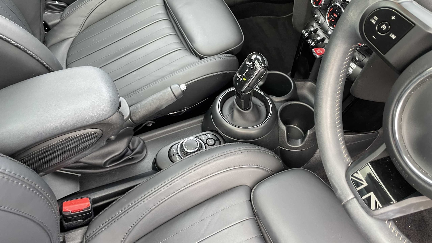 Used MINI Hatch 2023 for sale - 76373713: Photo 7