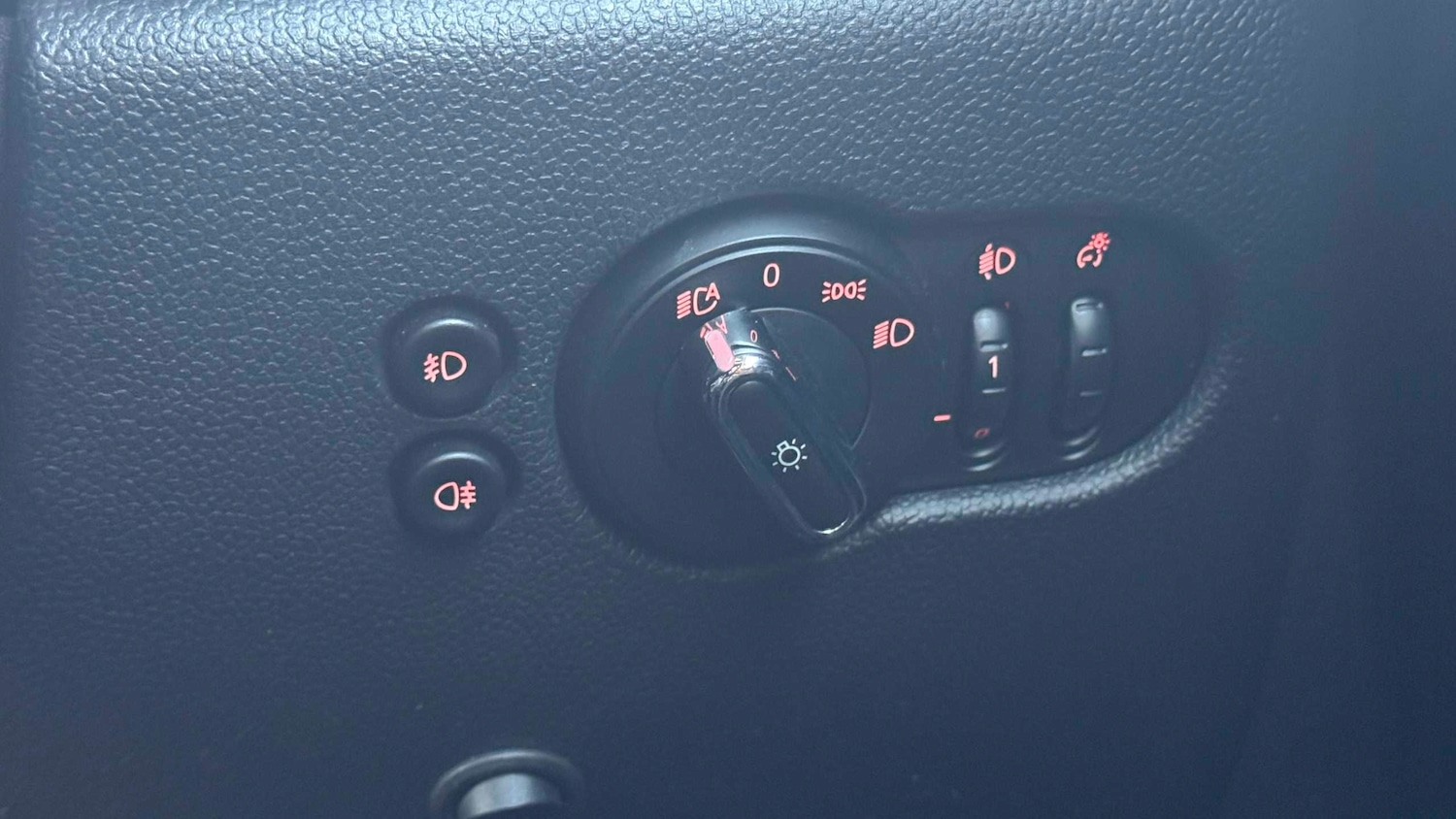 Used MINI Hatch 2019 for sale - 77414517: Photo 26