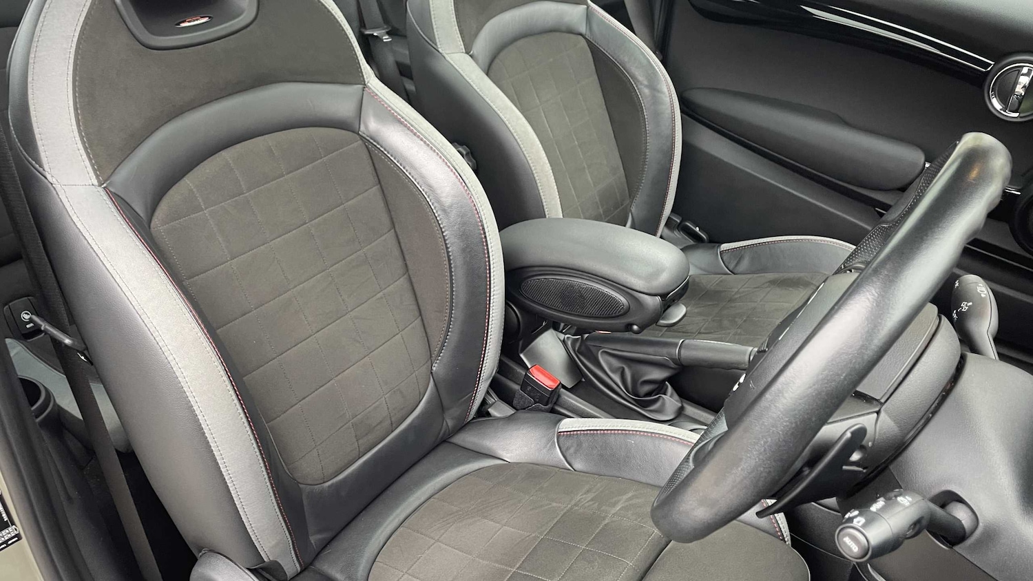 Used MINI Hatch 2019 for sale - 76718128: Photo 12