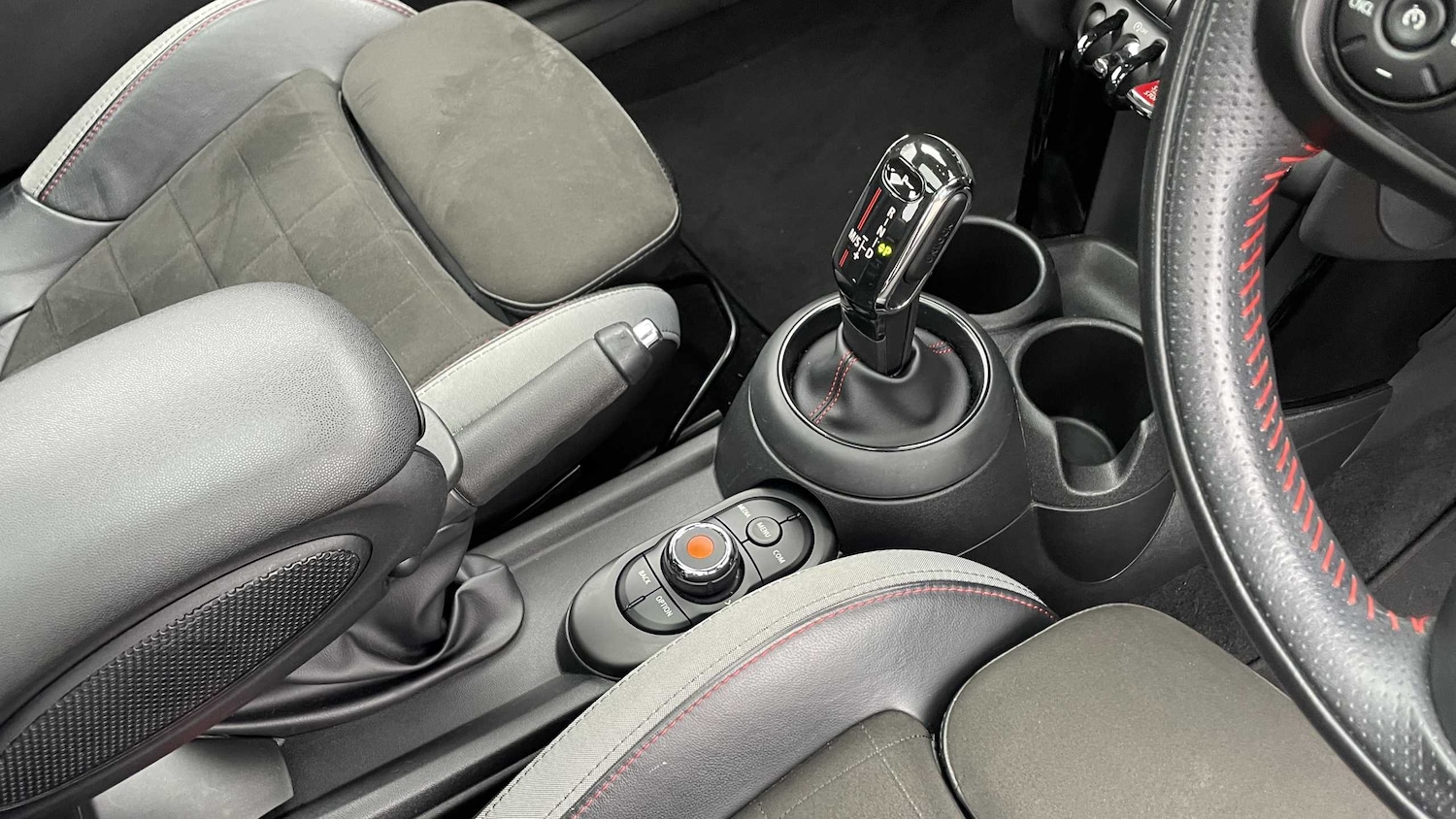 Used MINI Hatch 2019 for sale - 76718128: Photo 9