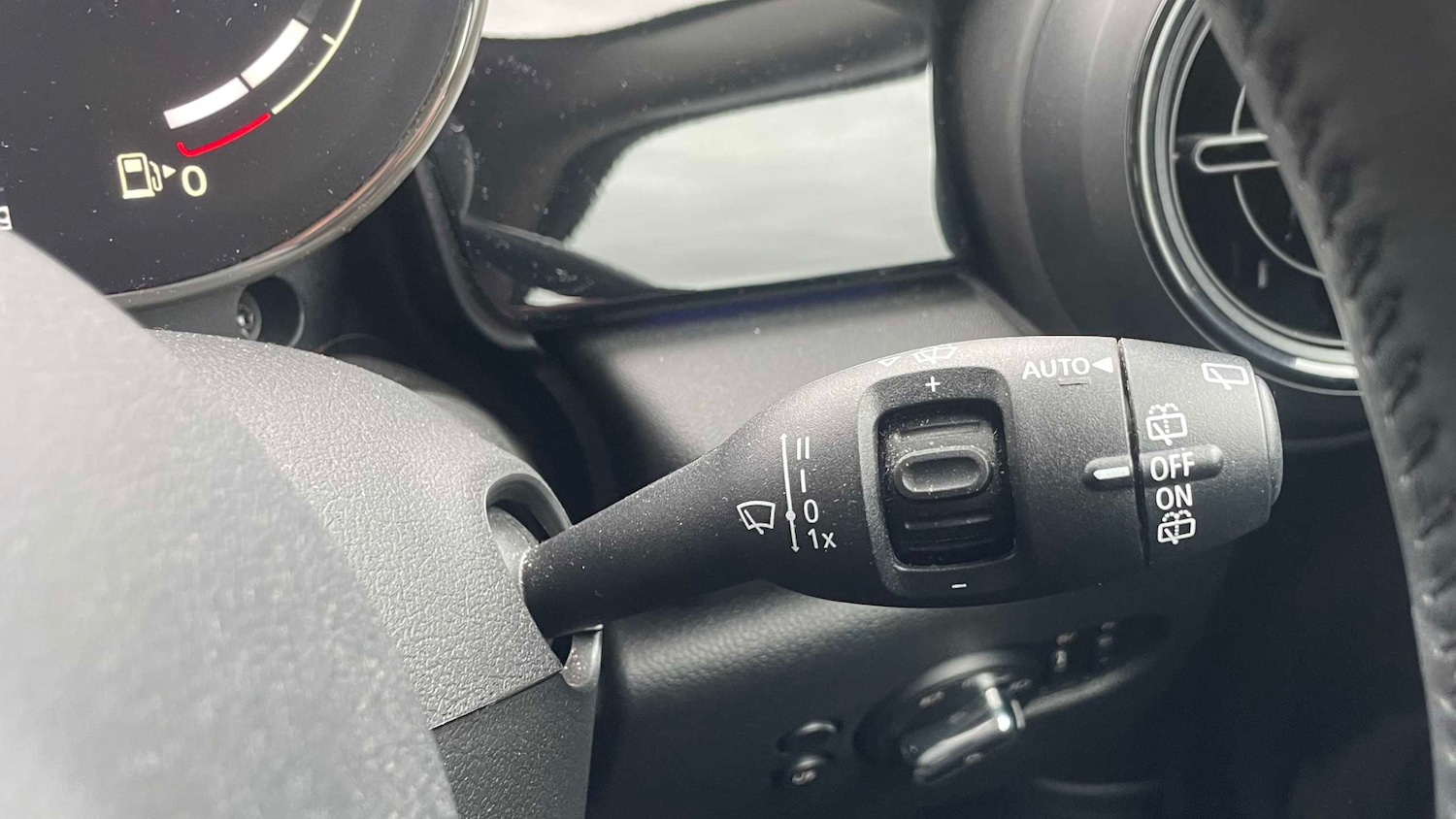 Used MINI Hatch 2022 for sale - 77914010: Photo 29