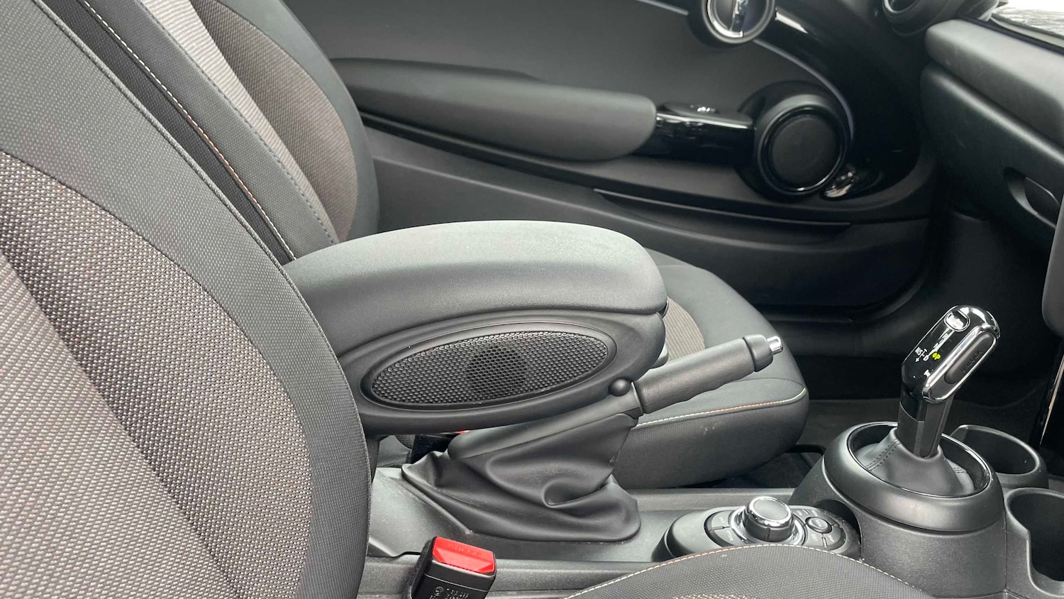 Used MINI Hatch 2022 for sale - 77914010: Photo 31