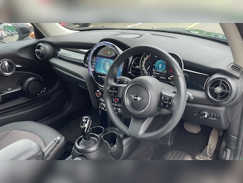 Used MINI Hatch 2022 for sale - 77914010: Photo