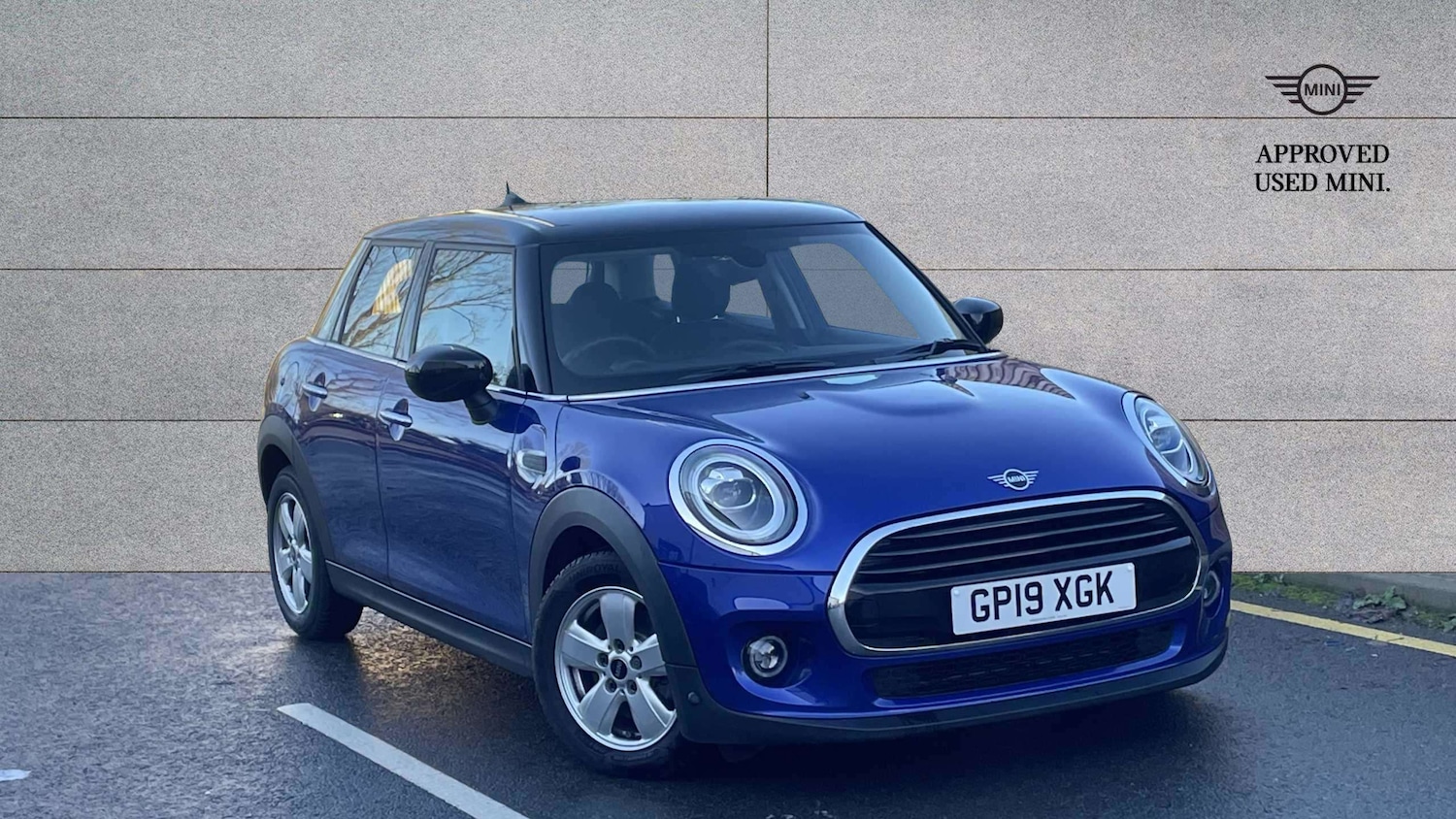 Used MINI Hatch 2019 for sale - 76789251: Photo 1