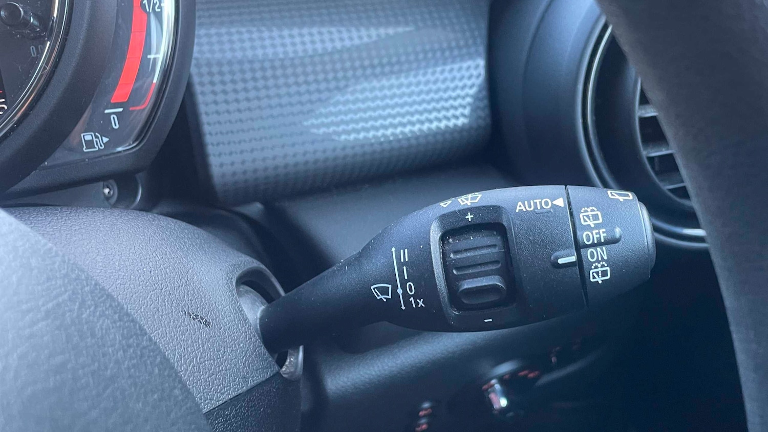 Used MINI Hatch 2019 for sale - 76789251: Photo 28