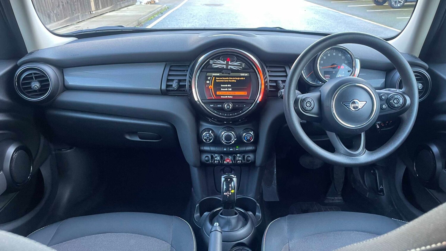 Used MINI Hatch 2019 for sale - 76789251: Photo 4