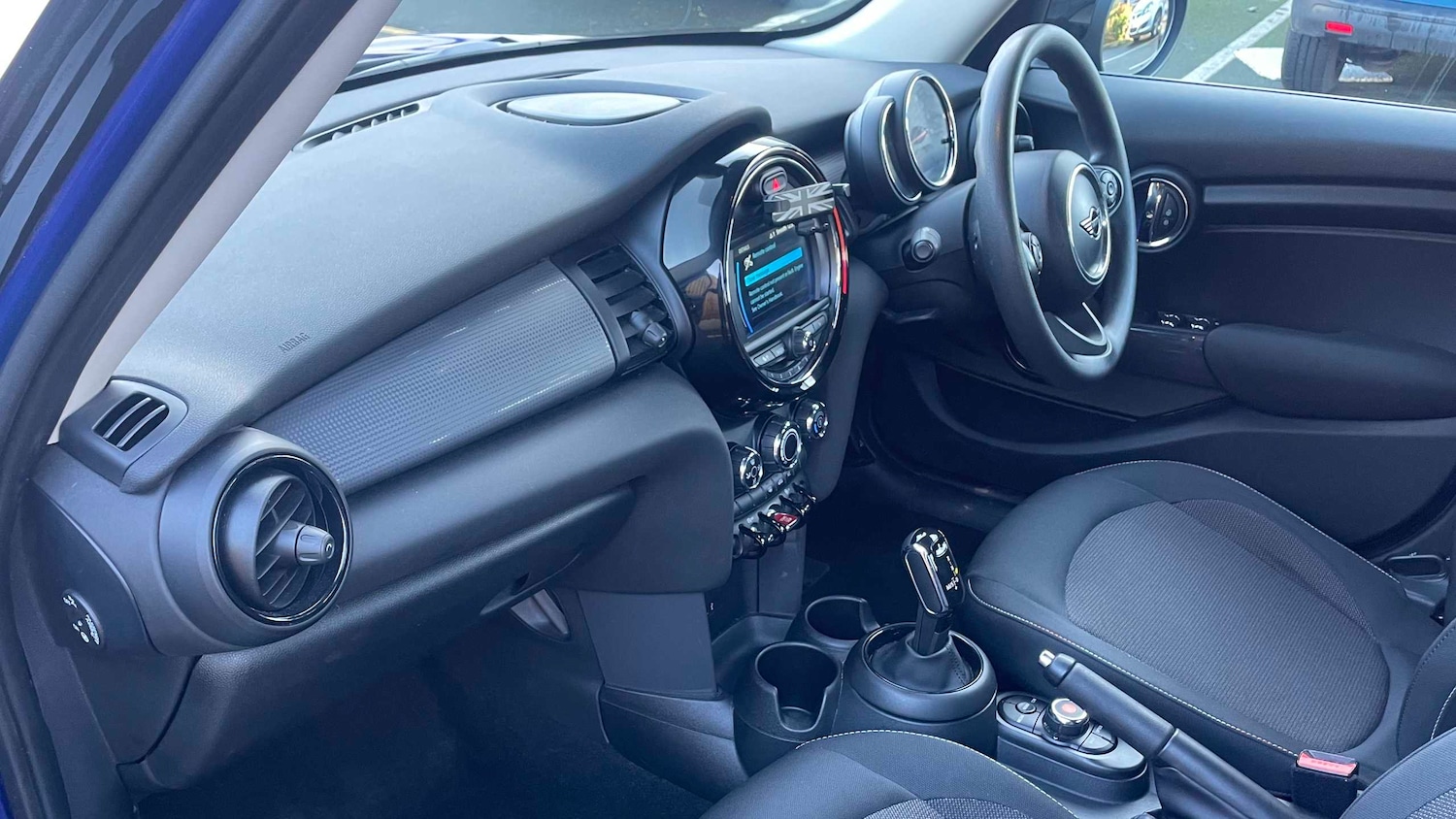 Used MINI Hatch 2019 for sale - 76789251: Photo 9