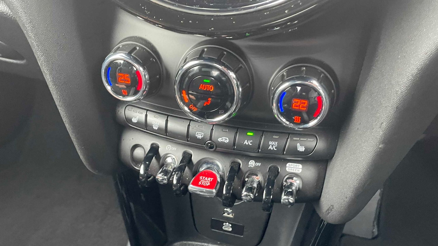 Used MINI Convertible 2023 for sale - 76475844: Photo 14