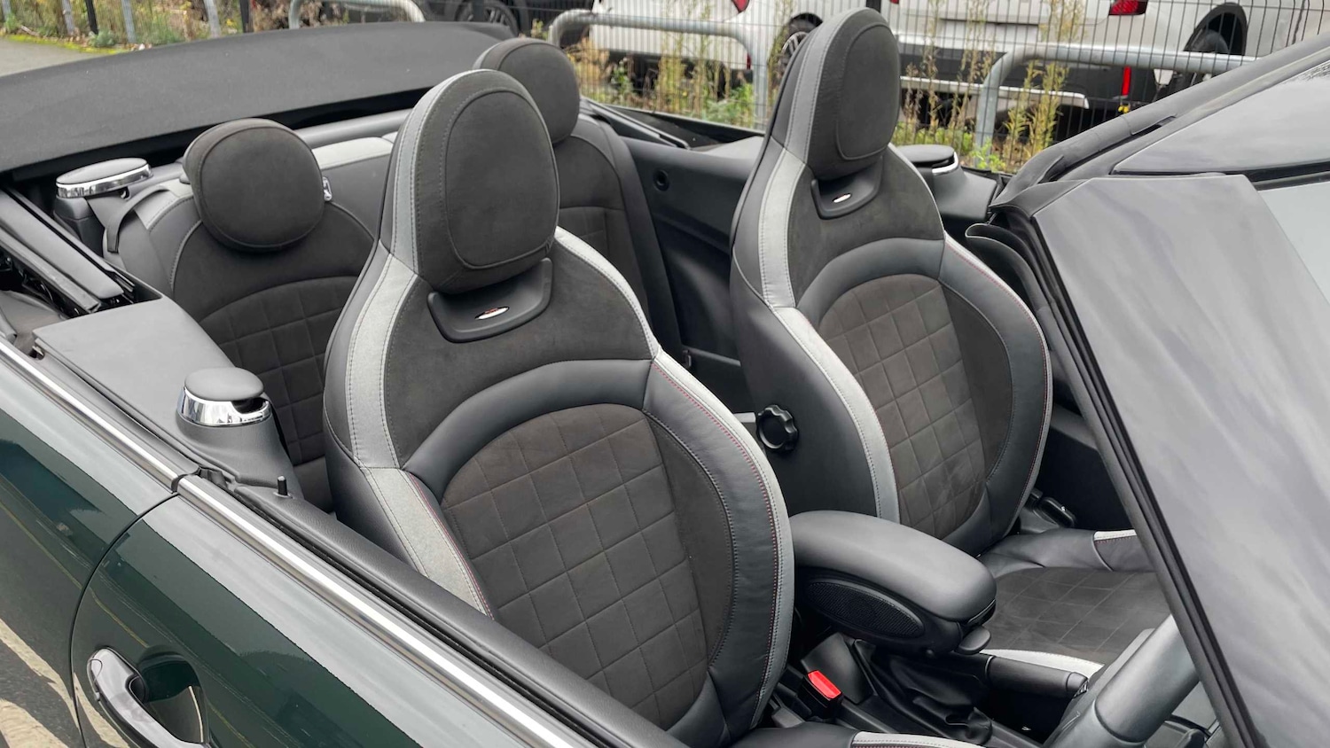 Used MINI Convertible 2023 for sale - 76475844: Photo 19