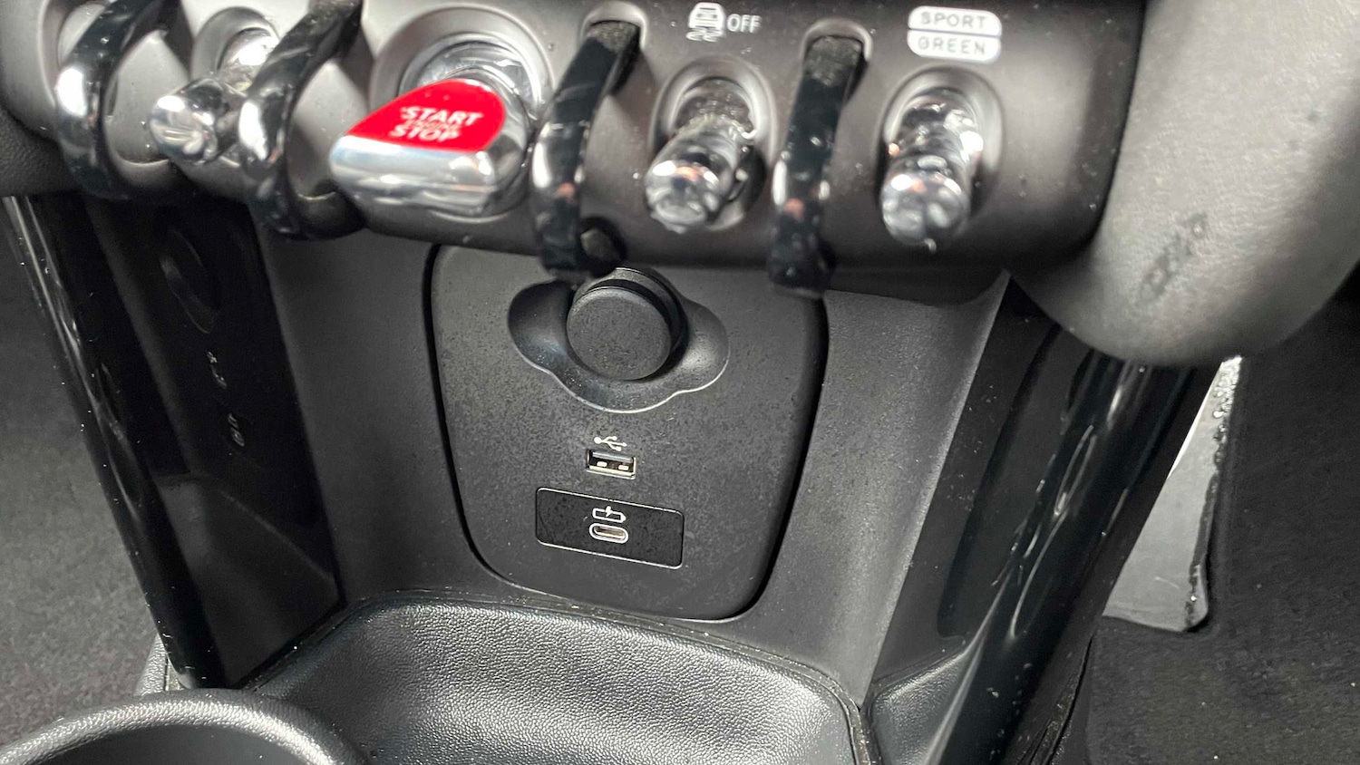 Used MINI Convertible 2023 for sale - 76475844: Photo 28