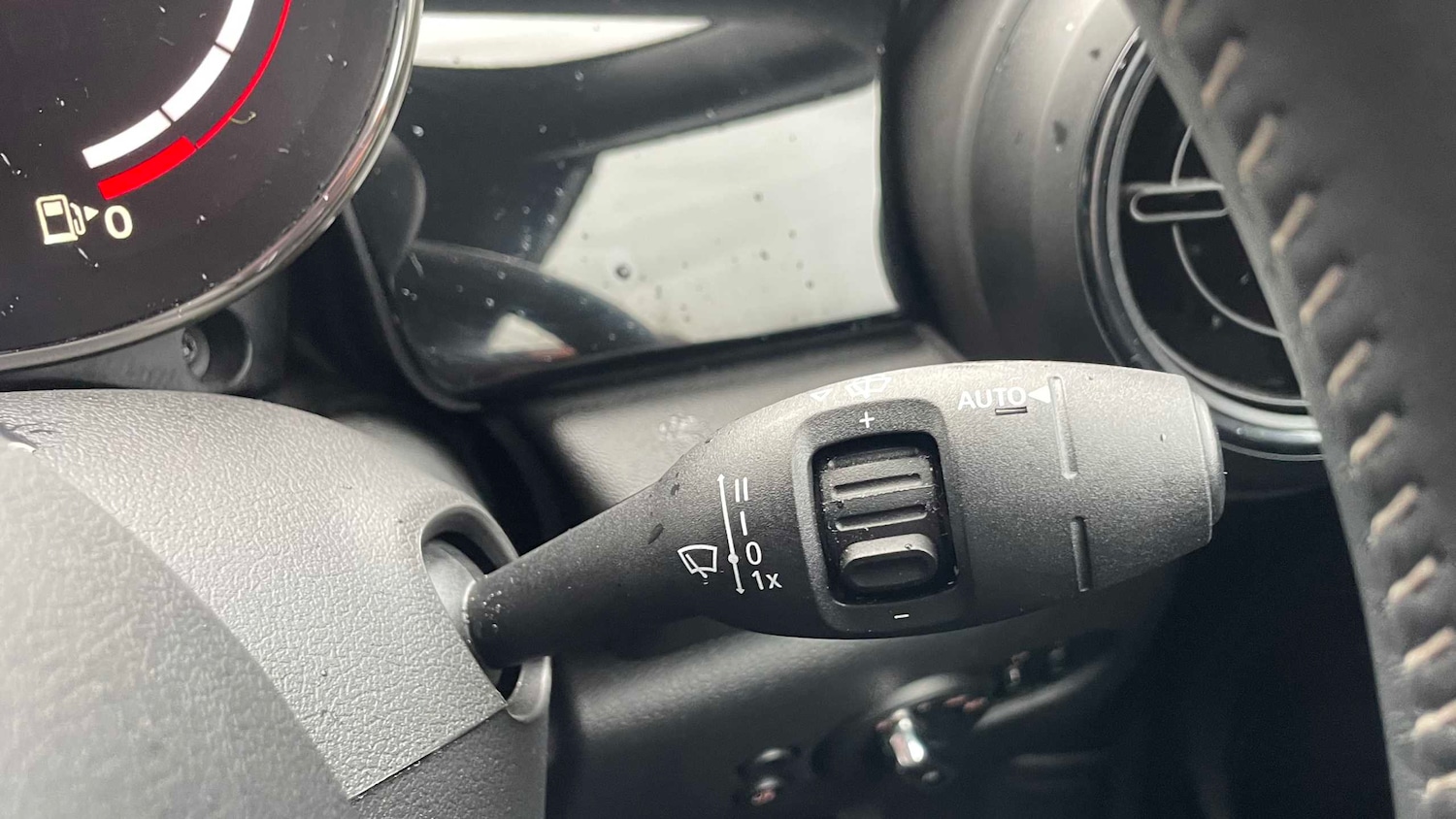 Used MINI Convertible 2023 for sale - 76475844: Photo 29