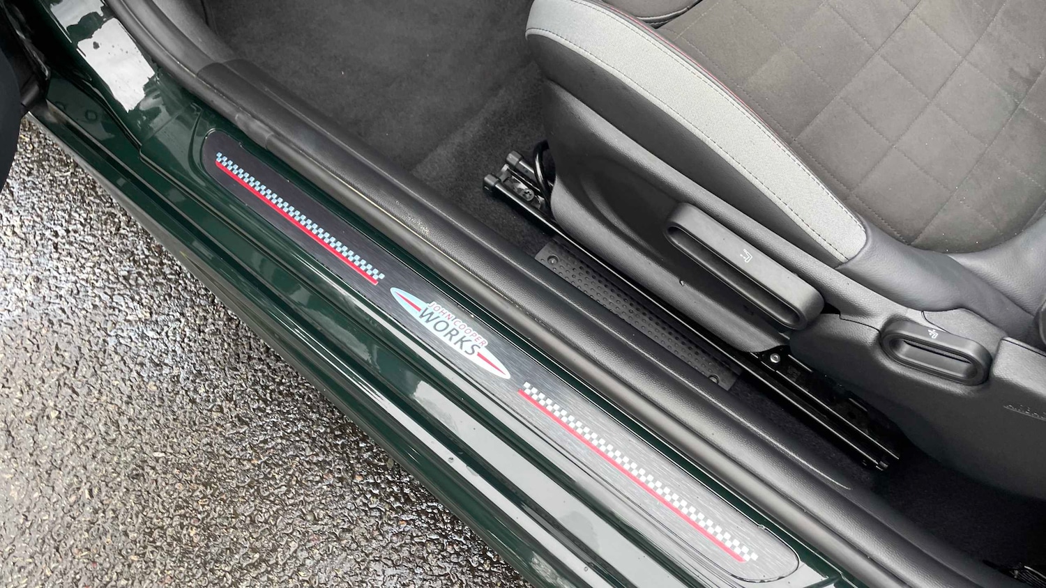 Used MINI Convertible 2023 for sale - 76475844: Photo 33