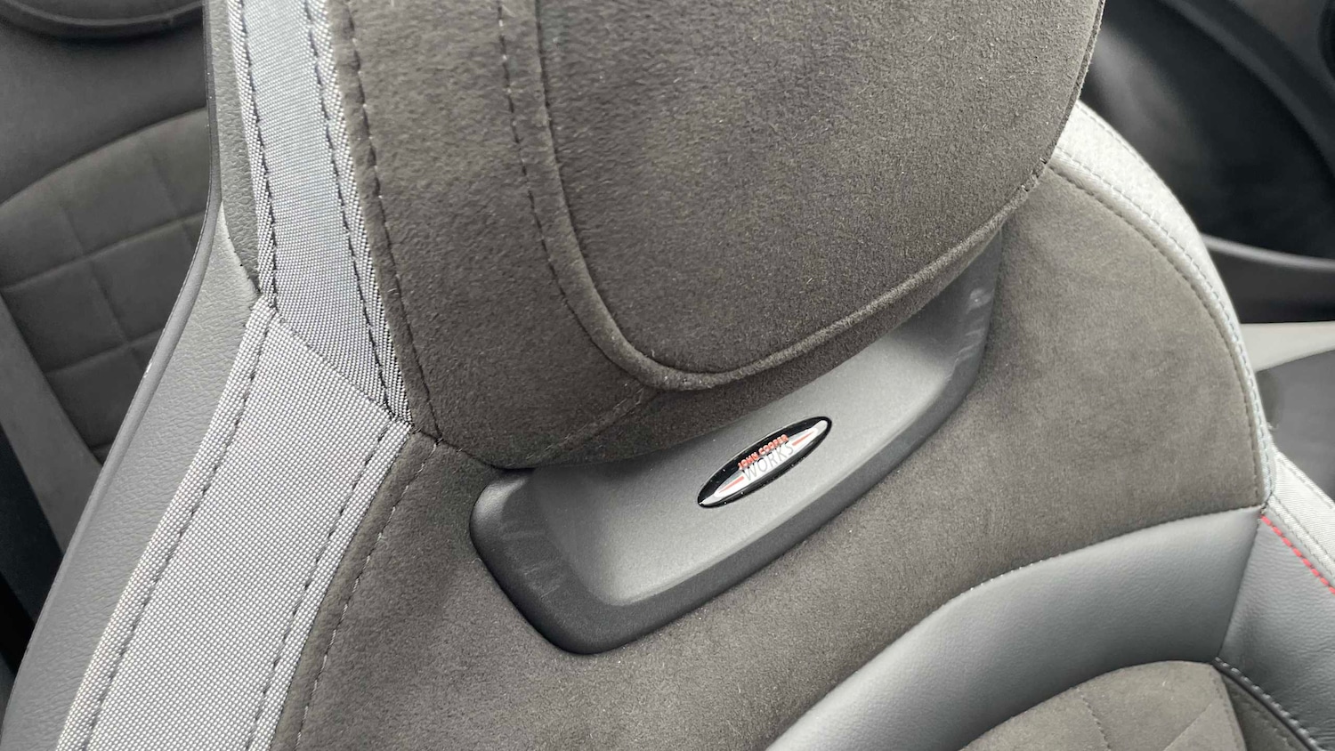 Used MINI Convertible 2023 for sale - 76475844: Photo 34