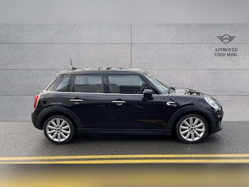 Used MINI Hatch 2020 for sale - 77373779: Photo