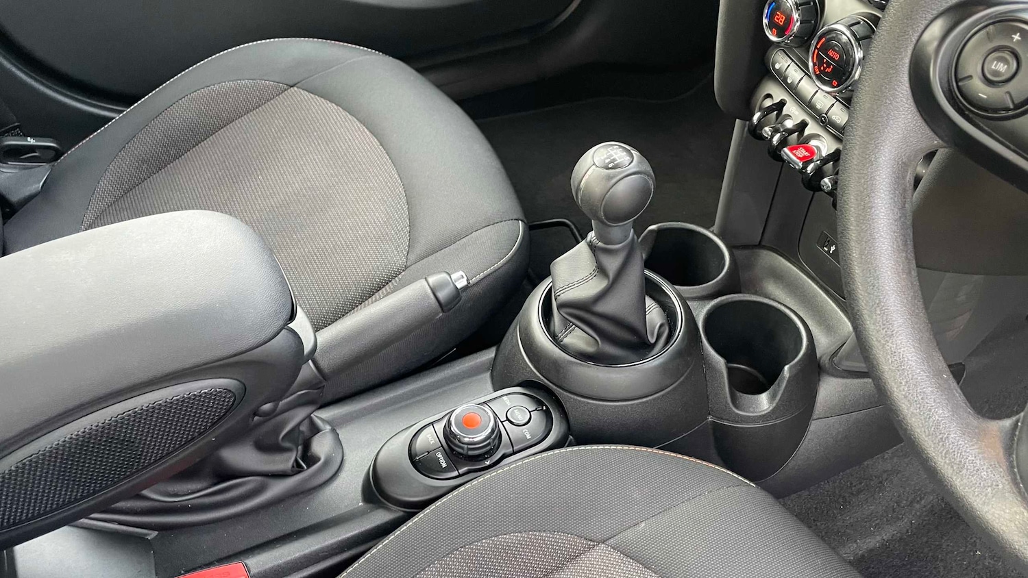 Used MINI Hatch 2020 for sale - 77373779: Photo 9