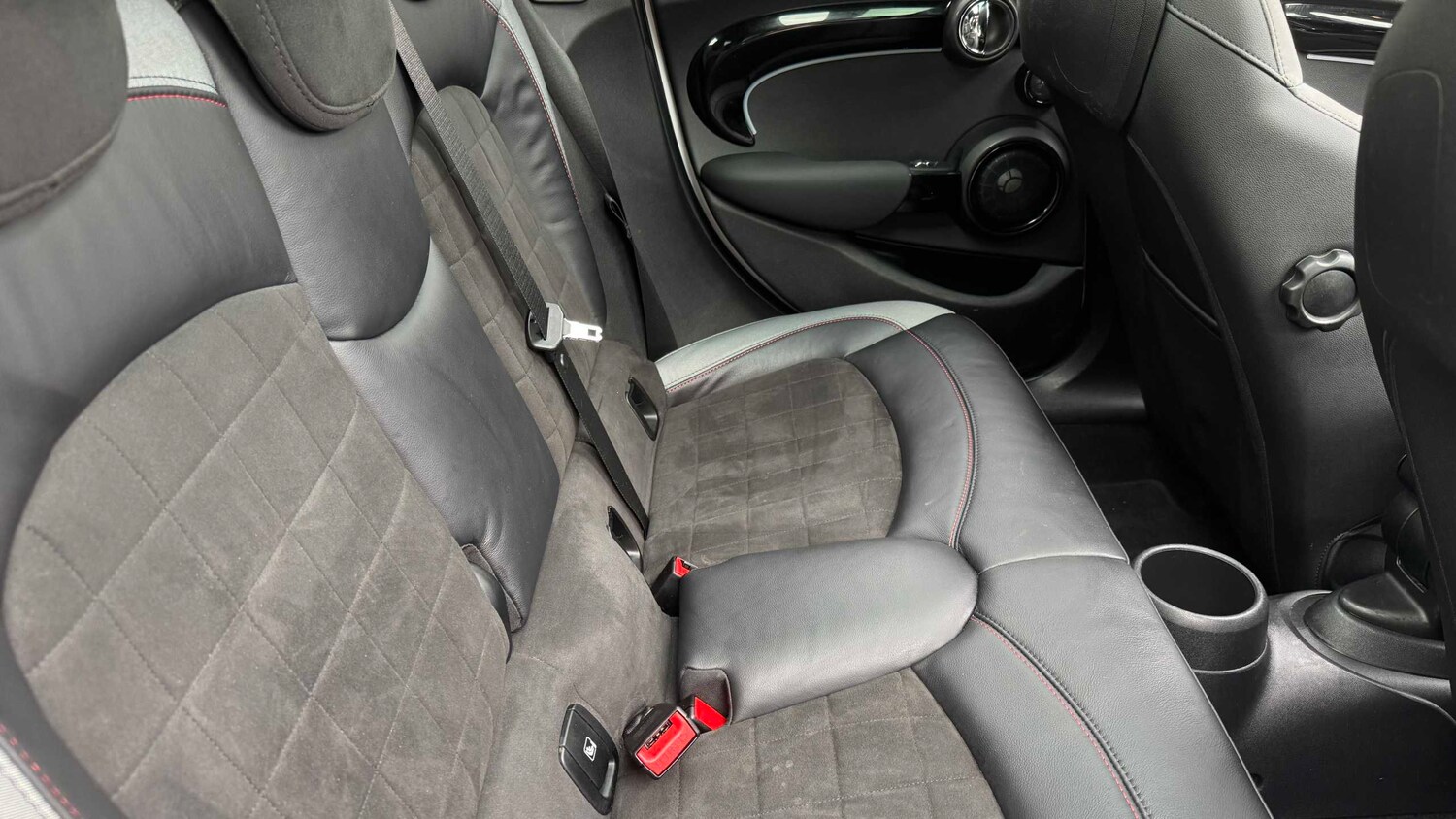 Used MINI Hatch 2023 for sale - 78137568: Photo 8