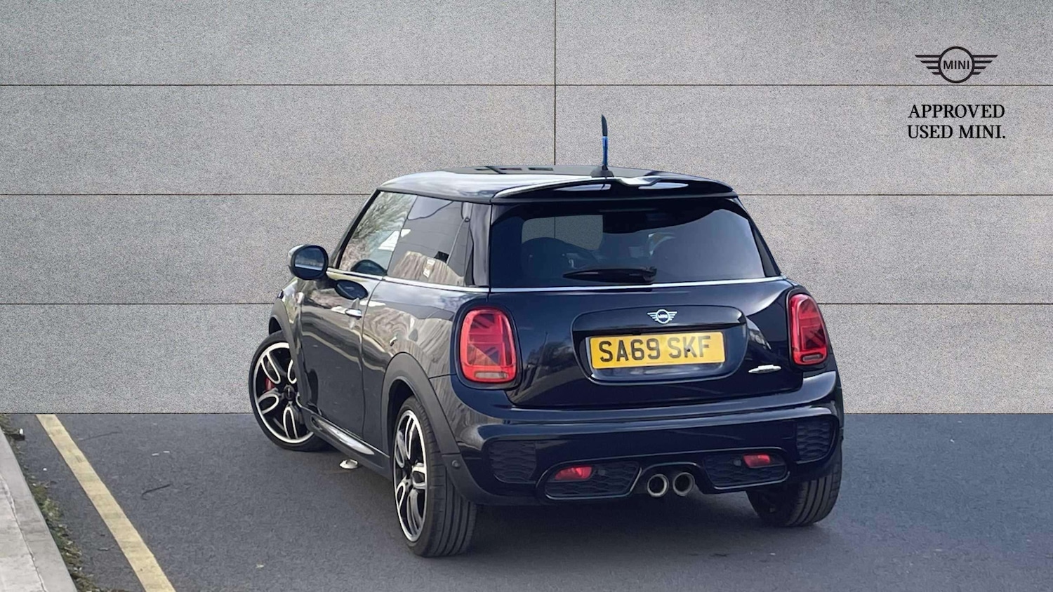 Used MINI Hatch 2019 for sale - 77842321: Photo 2