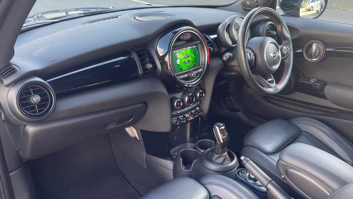 Used MINI Hatch 2019 for sale - 77842321: Photo 8