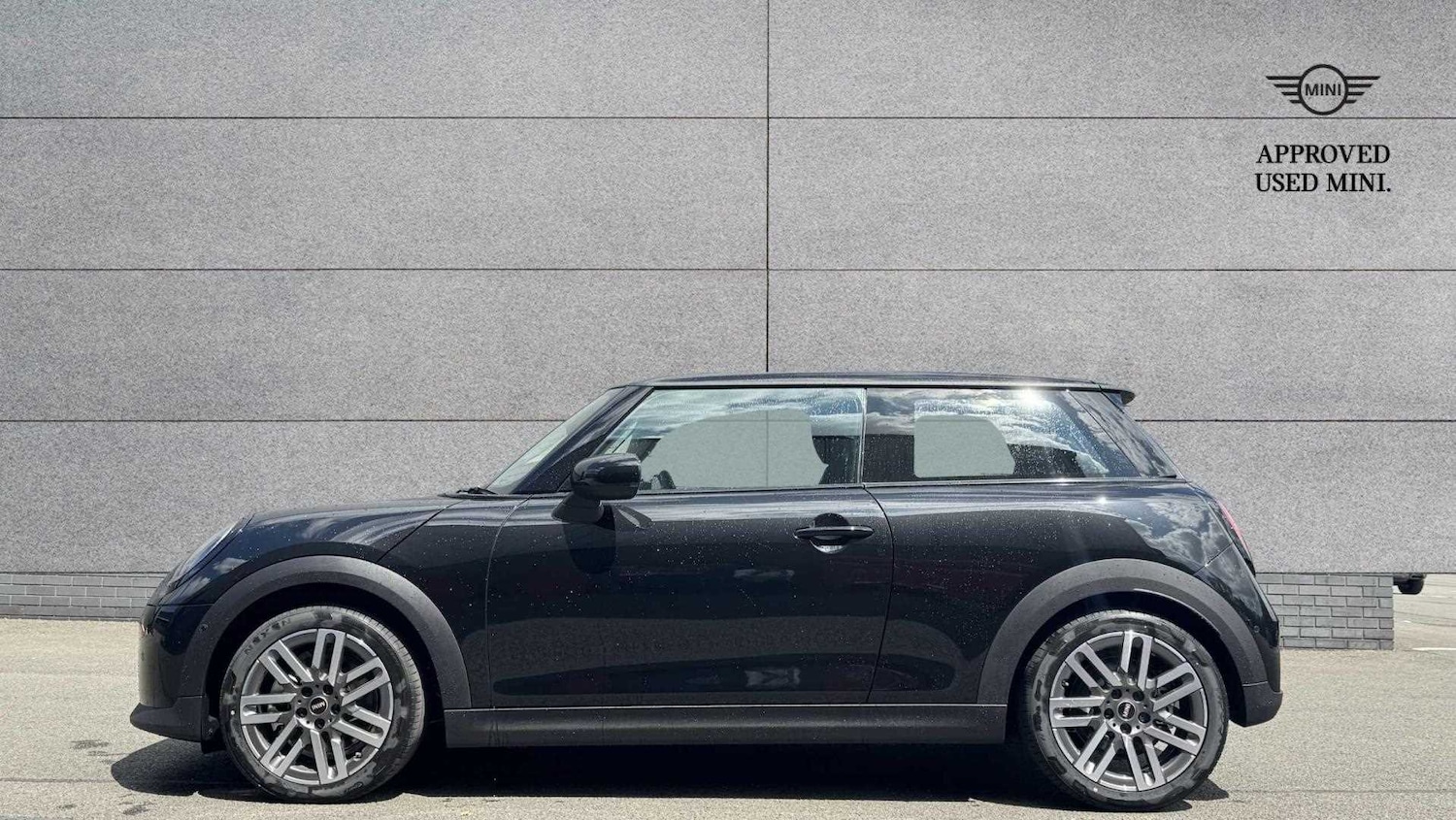 Used MINI Cooper 2025 for sale - 76540788: Photo 3