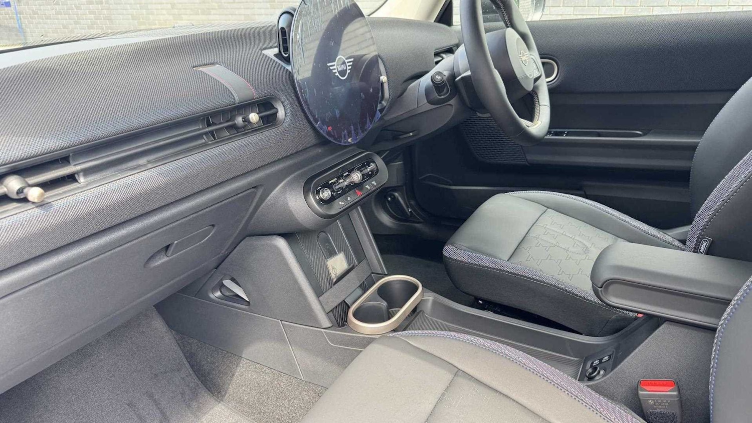 Used MINI Cooper 2025 for sale - 76540788: Photo 9