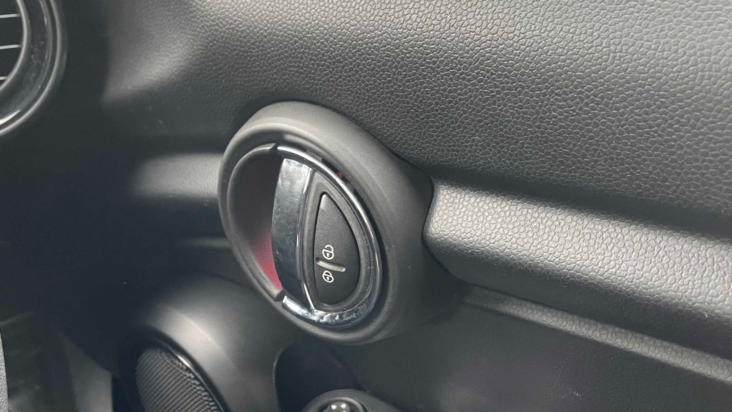 Used MINI Hatch 2019 for sale - 78076687: Photo 30