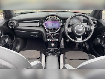 Used MINI Convertible 2021 for sale - 75496723: Photo