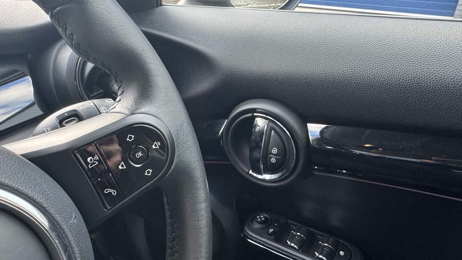 Used MINI Hatch 2024 for sale - 77842524: Photo 17