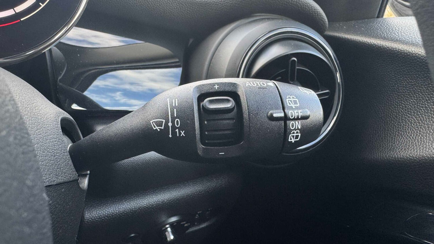 Used MINI Hatch 2024 for sale - 77842524: Photo 21