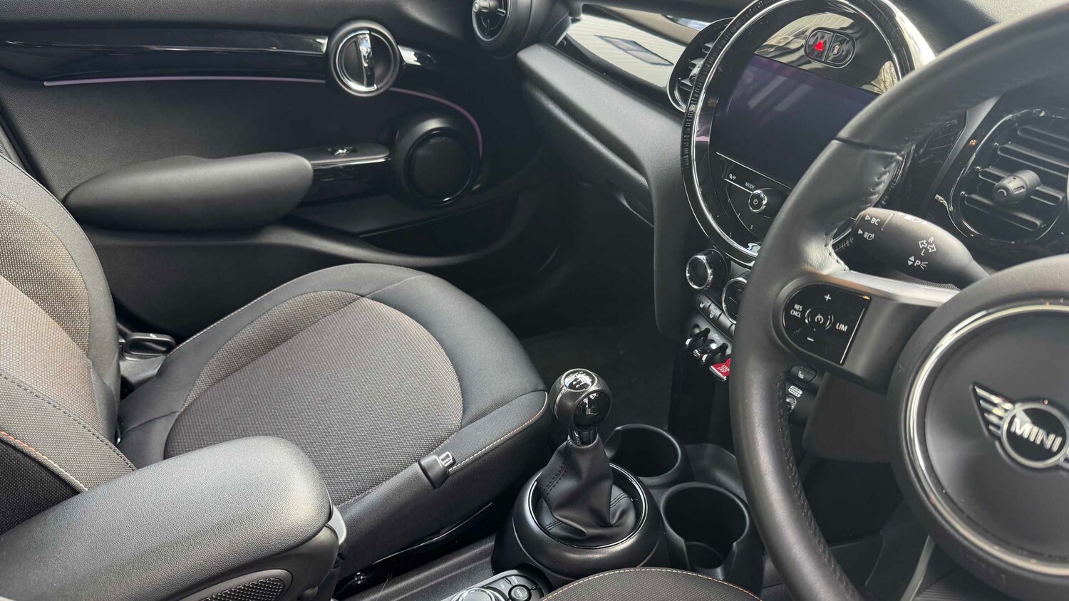 Used MINI Hatch 2024 for sale - 77842524: Photo 24