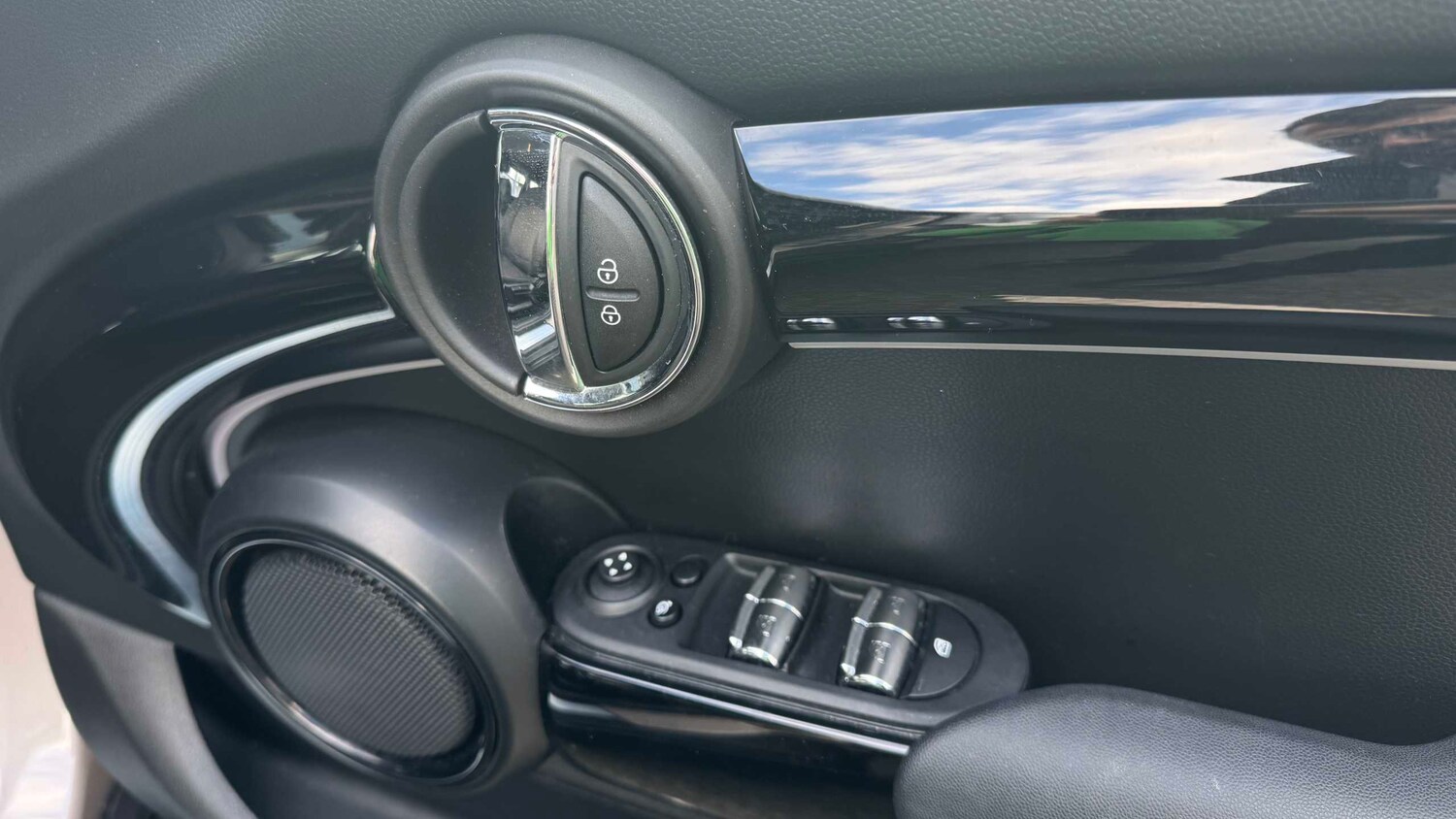 Used MINI Hatch 2024 for sale - 77842524: Photo 28