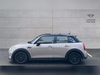 Used MINI Hatch 2024 for sale - 77842524: Photo